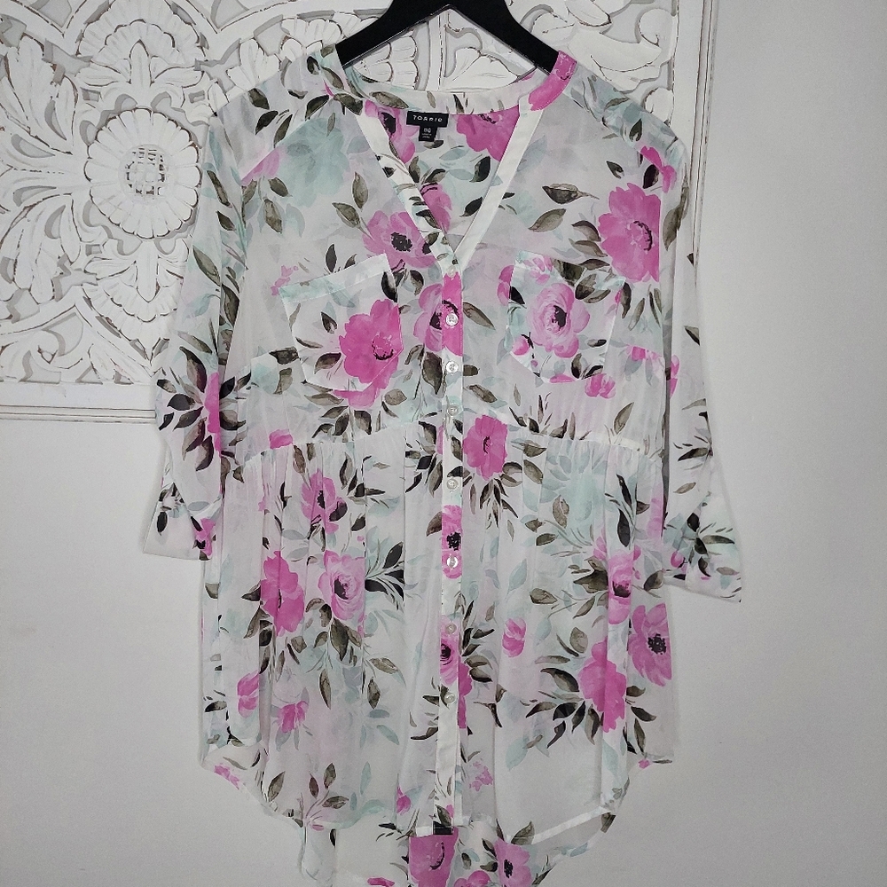 Torrid Emma Semi Sheer Chiffon Floral Printed Tunic Size 0 Large